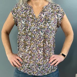 Fun2Fun size M floral blouse